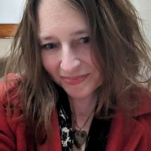 Meet your Posher, Clare